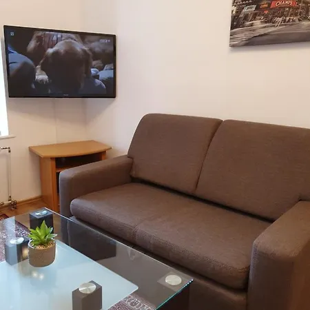 Biedronka- Samodzielny Dla 3 Osob Z Miejscem Parkingowym