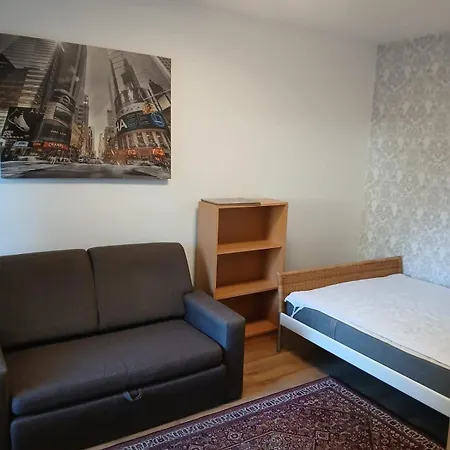 Biedronka- Samodzielny Dla 3 Osob Z Miejscem Parkingowym Homestay