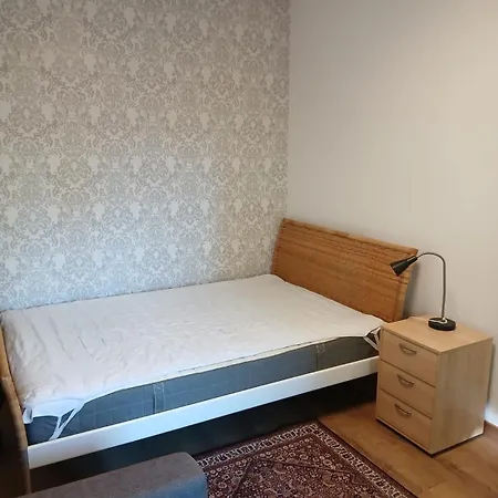 Biedronka- Samodzielny Dla 3 Osób Z Miejscem Parkingowym *