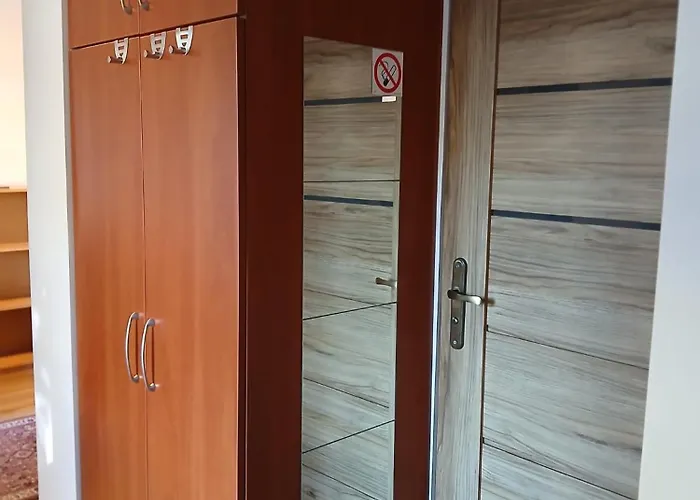 Biedronka- Samodzielny Dla 3 Osób Z Miejscem Parkingowym Kwatera prywatna *